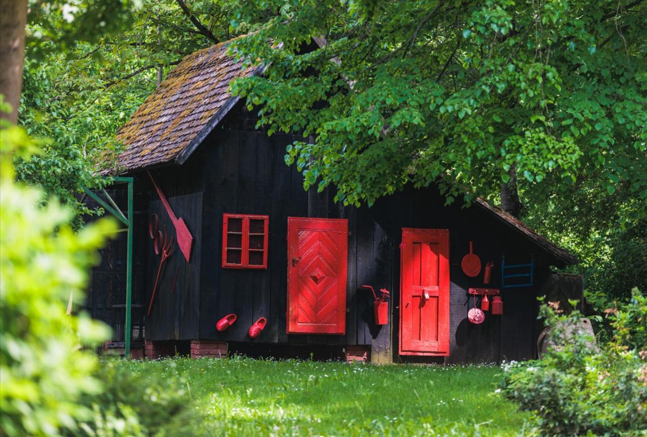 Rajski Vrt - Lake House - Paradise Garden Sisak Exterior foto
